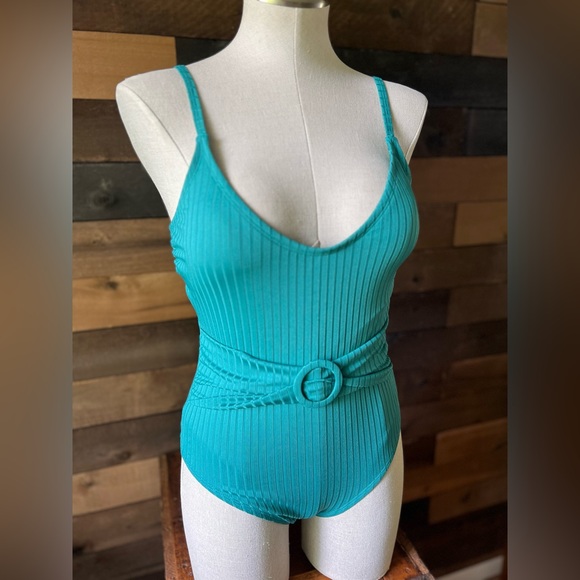 NWT Women's Freshwater O-Ring V Neck One-Piece Swimsuit - Picture 11 of 11